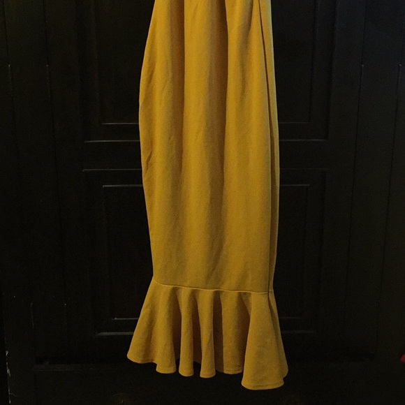 FASHION NOVA‼️ NEW LISTING‼️ - Picture 2 of 6